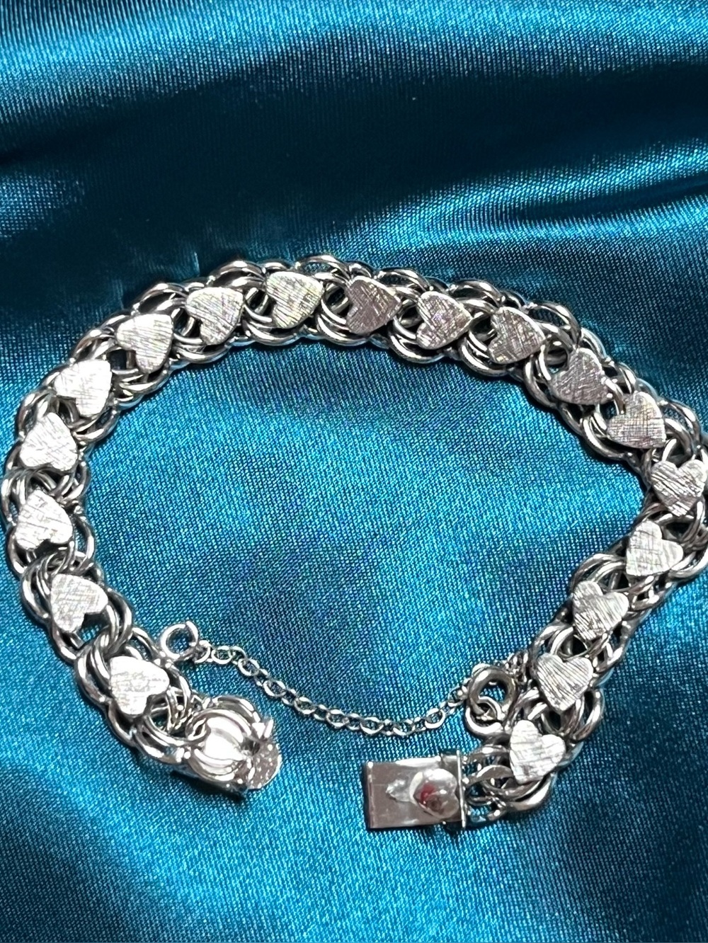 Gorgeous Sterling Elco brand 6.75” bracelet.